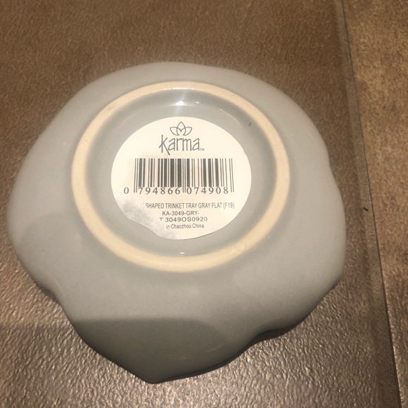 Lotus Flower Soap Dish - Picture 2 of 3